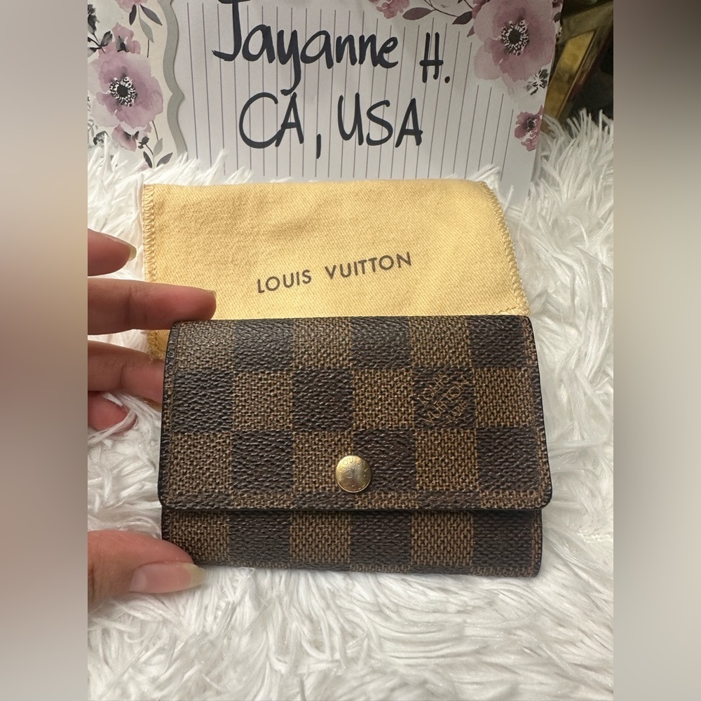 Louis Vuitton Damier ebene key holder